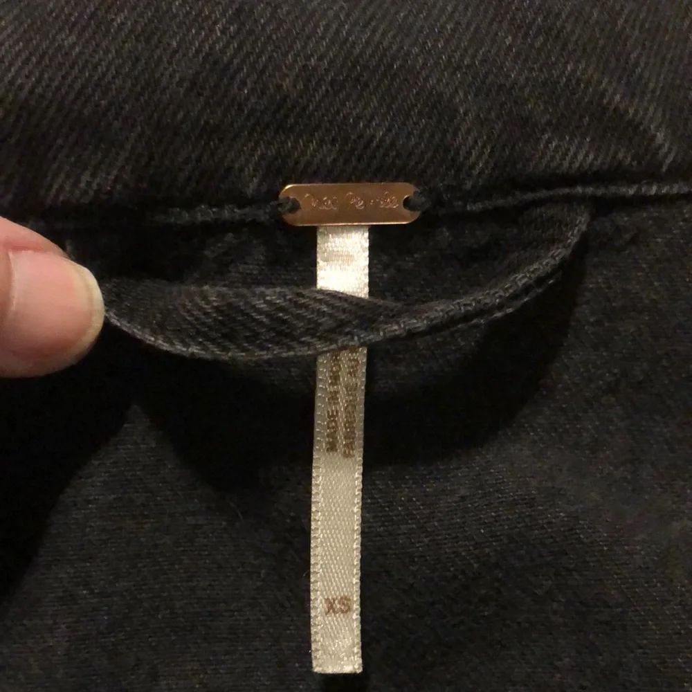 Free People sz XS We the Free Rumors black jean jacket - Picture 5 of 7